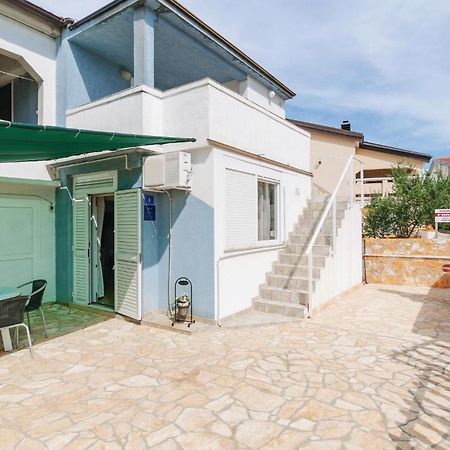 Beautiful Apartment In Vir With Wifi エクステリア 写真