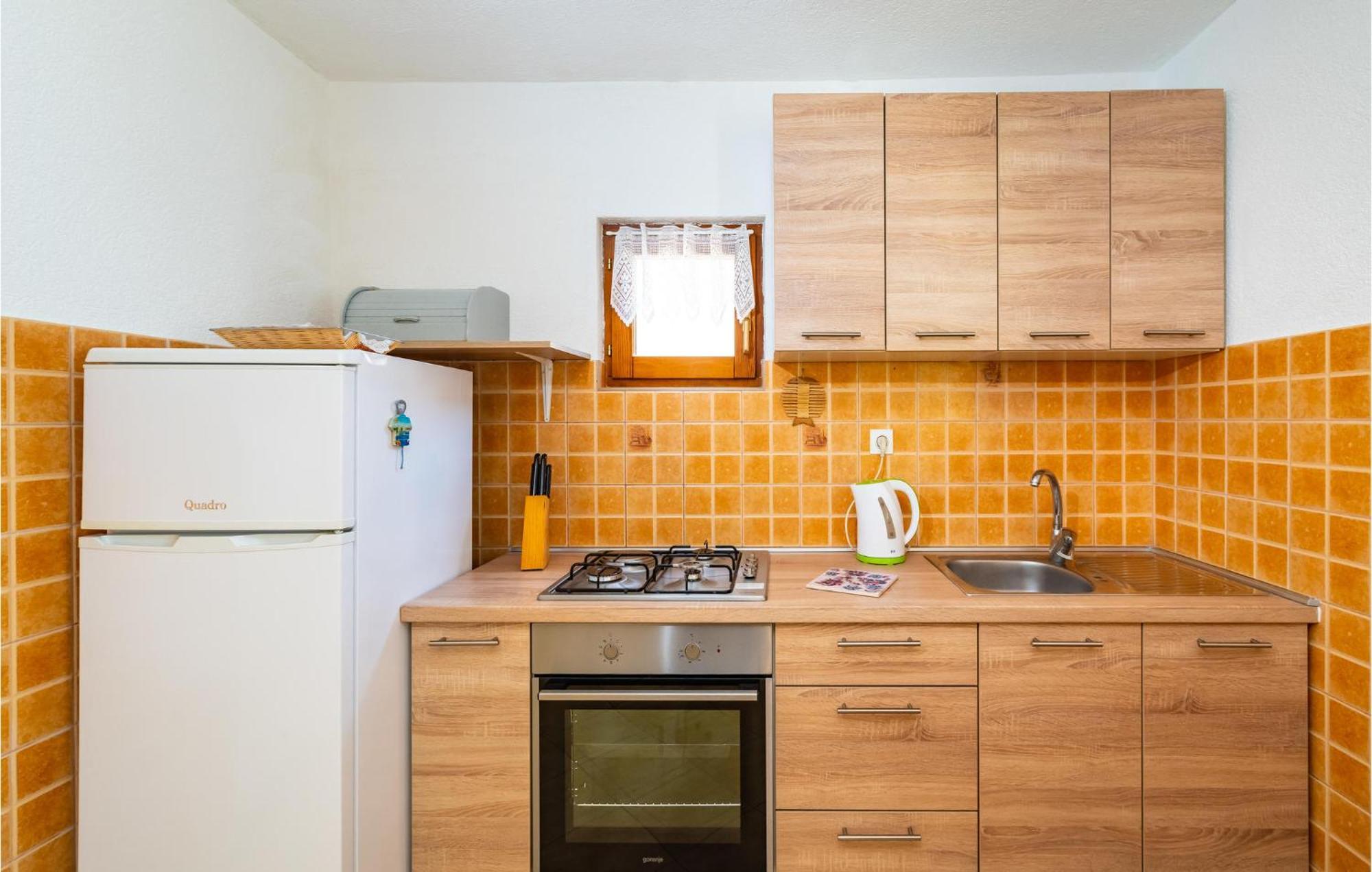 Beautiful Apartment In Vir With Wifi エクステリア 写真