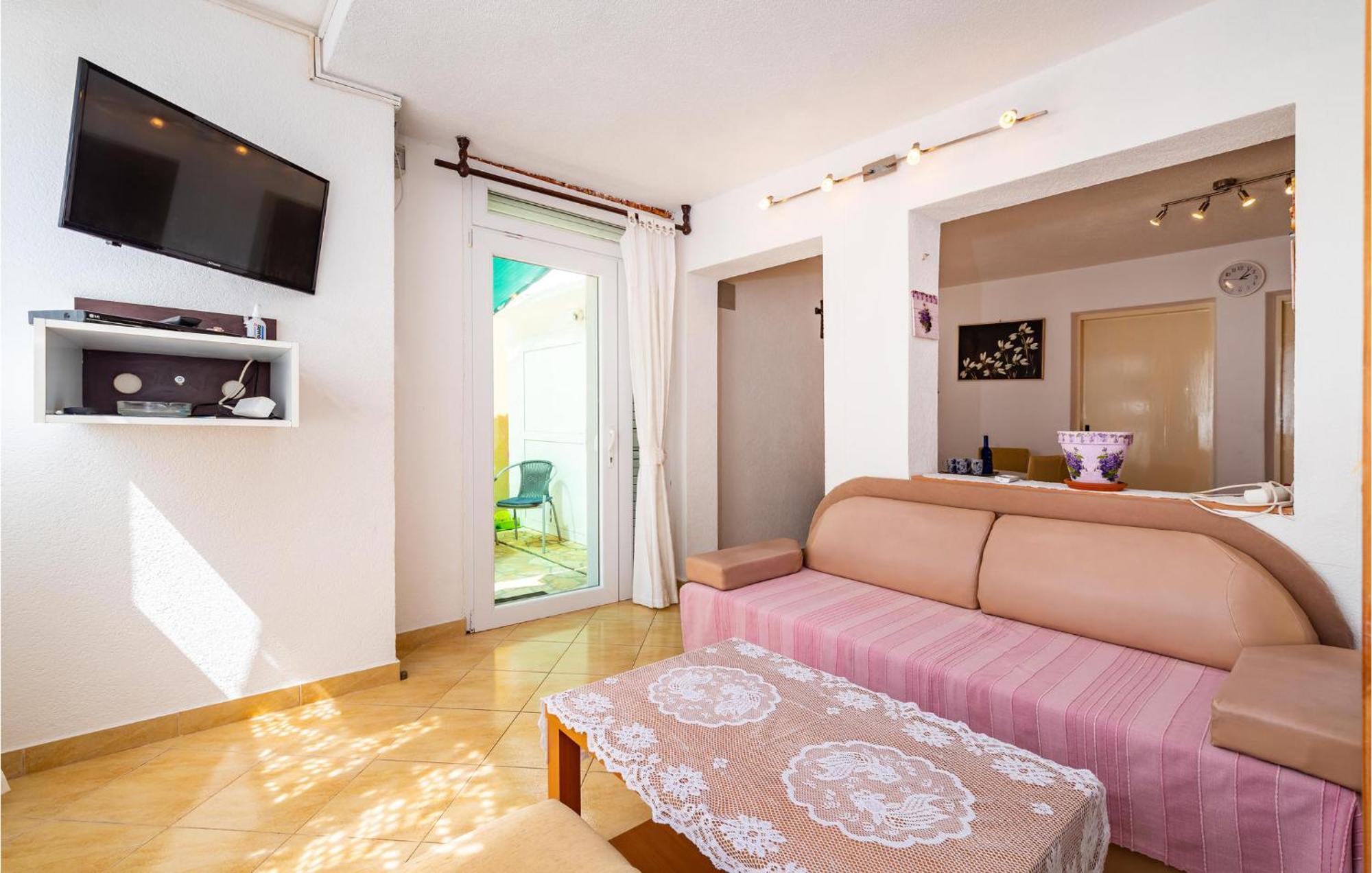 Beautiful Apartment In Vir With Wifi エクステリア 写真